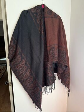 Vintage Reversible Paisley Fringe Shawl - Black & Brown